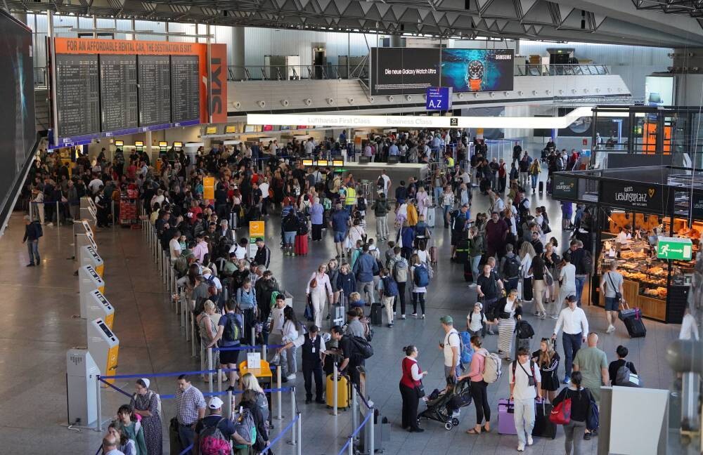 Профсоюзные забастовки в крупных аэропортах Германии