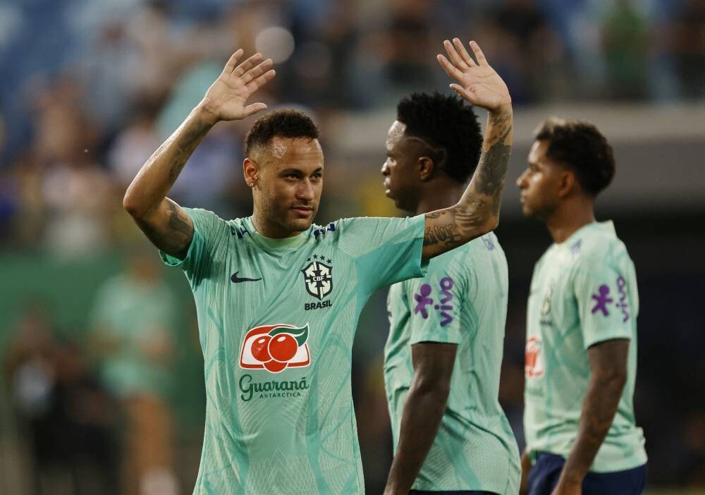 Bayern Munich Approaches Neymar's Agent