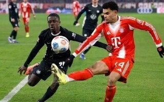 Bayern Munich crushes Wolfsburg 8-1