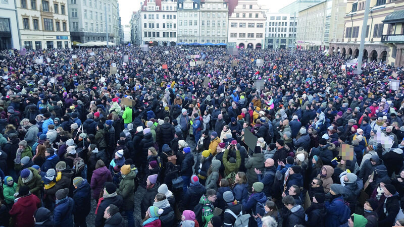 Массовые протесты против ультраправых в Германии