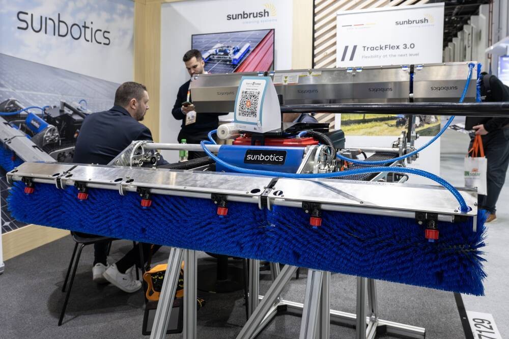 German company introduces robots for solar panel cleaning
