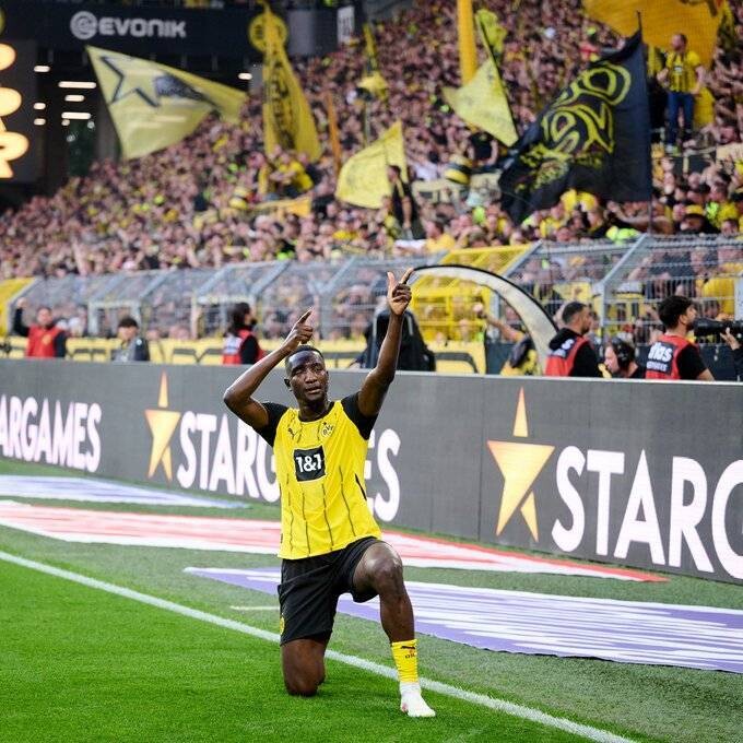 Dortmund beats Heidenheim to cut Bayern's lead