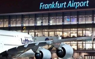 Snow Disruptions Lead to Flight Cancellations in Frankfurt
