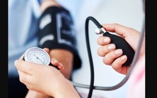 Немецкие кардиологи рекомендуют заниматься спортом для борьбы с высоким давлением