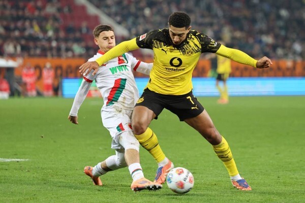 Borussia Dortmund Defeats Augsburg to Move Up to Second Place