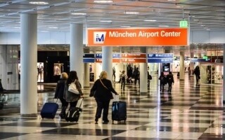 Активисты по климату арестованы в аэропорту Мюнхена