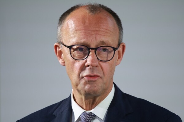 Merz Calls on Germany and Europe to Assume Economic and Military Leadership