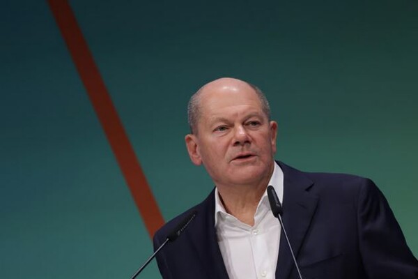 Канцлер Германии призывает к прекращению огня на Ближнем Востоке