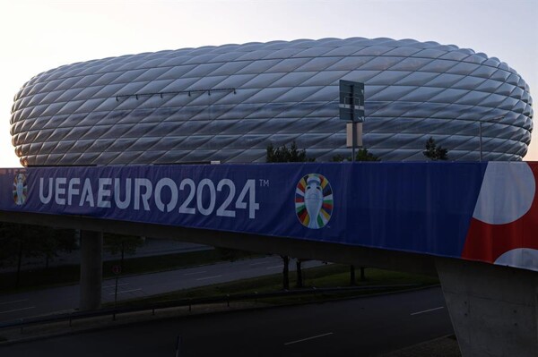 Стадион Volksparkstadion: Проведение матчей Евро 2024 и легендарных событий