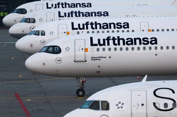 Lufthansa добавит экологическую наценку к билетам на самолет