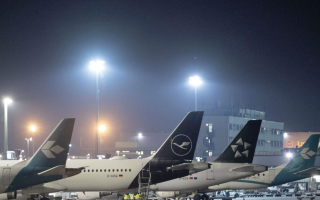 Десятки пассажиров заболели на рейсе Condor из Маврикия